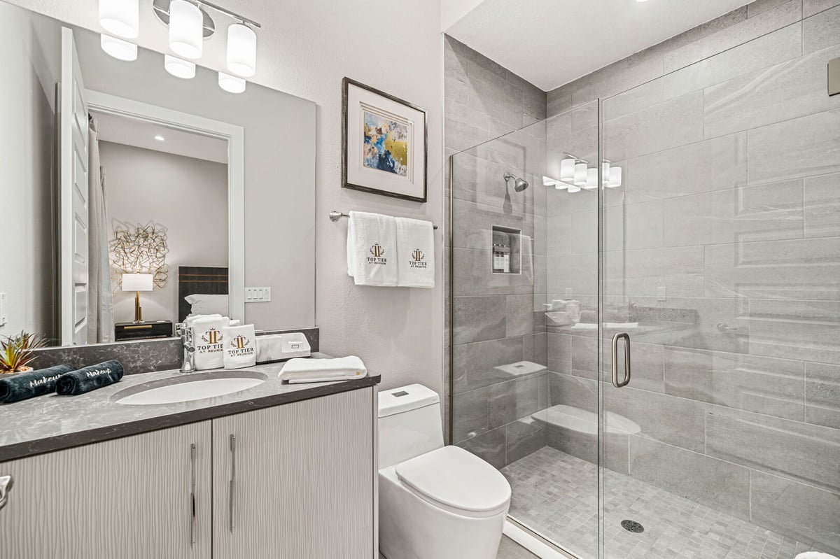 Reunion Tropical Retreat