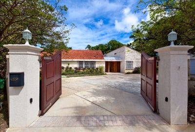 Luxury Villa Photo #15