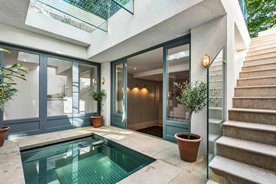 Luxury Villa Photo #38