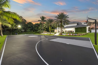 Luxury Villa Photo #9