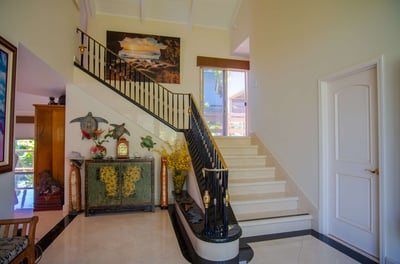 Luxury Villa Photo #12