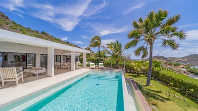 Luxury Villa Photo #11