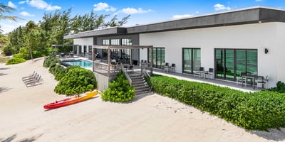 Luxury Villa Photo #8