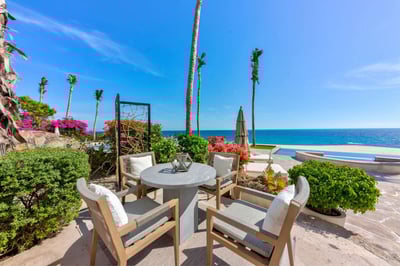 Luxury Villa Photo #17