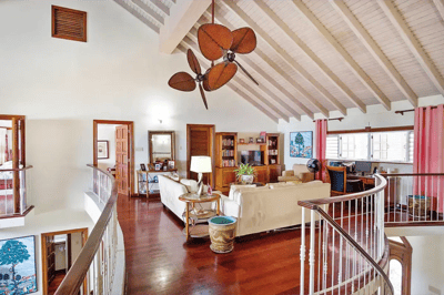 Luxury Villa Photo #18