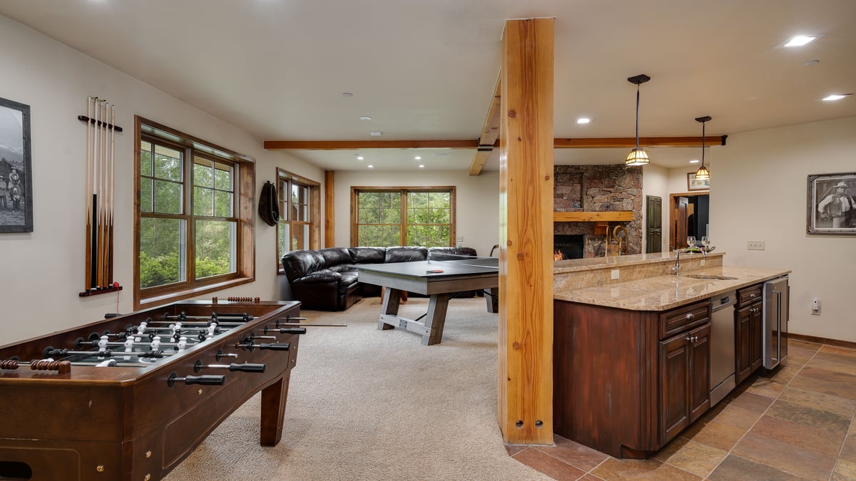 Majestic Mountain Lodge