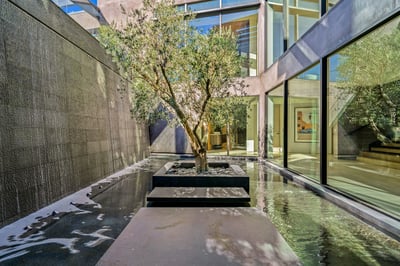 Luxury Villa Photo #11