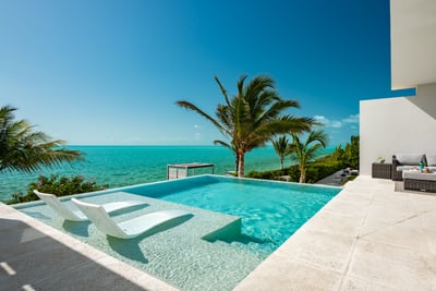 Luxury Villa Photo #9