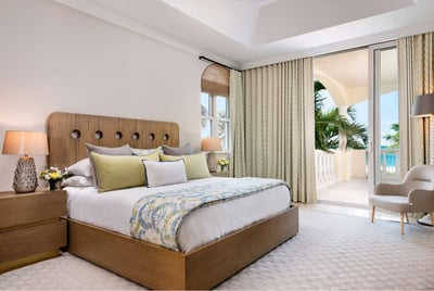 Luxury Villa Photo #3