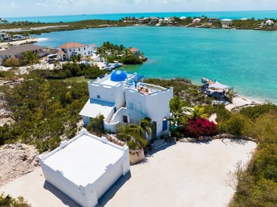 Luxury Villa Photo #7
