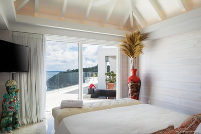 Luxury Villa Photo #31