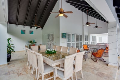 Luxury Villa Photo #11