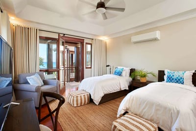 Luxury Villa Photo #19