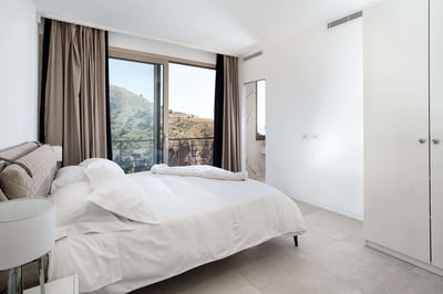Luxury Villa Photo #19