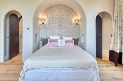 Luxury Villa Photo #34