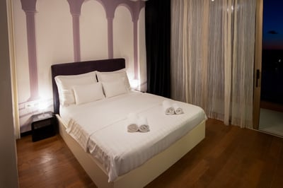 Luxury Villa Photo #17