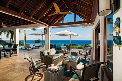 Luxury Villa Photo #4