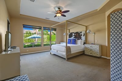 Luxury Villa Photo #13