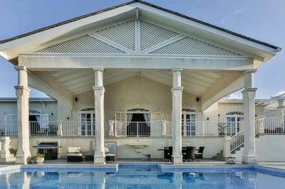 Luxury Villa Photo #8
