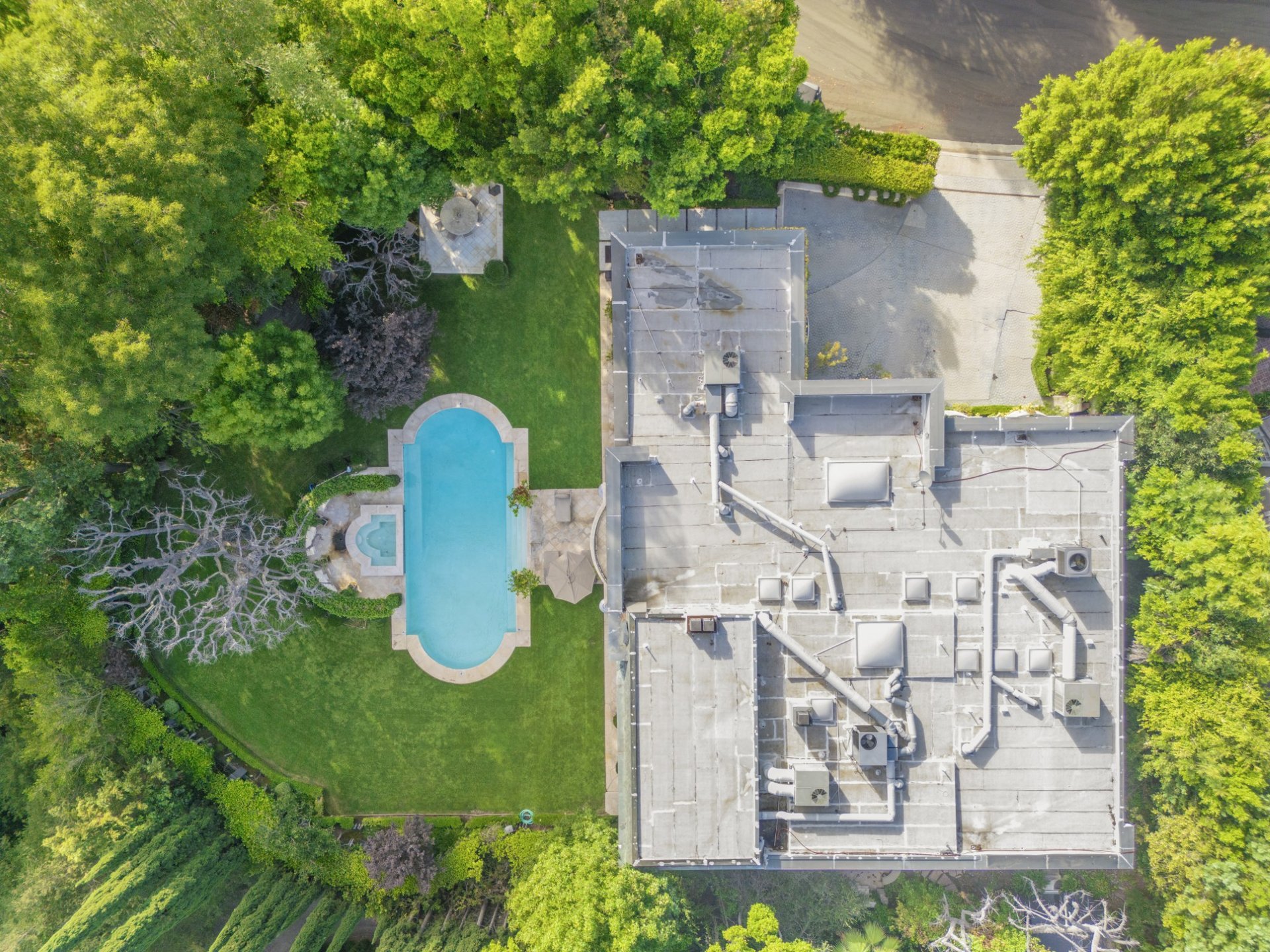 Wendover Mansion - 2