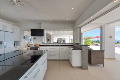 Luxury Villa Photo #21