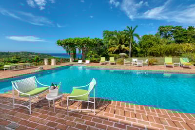 Luxury Villa Photo #2