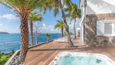 Fitness & Jacuzzi