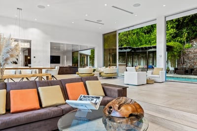 Luxury Villa Photo #9