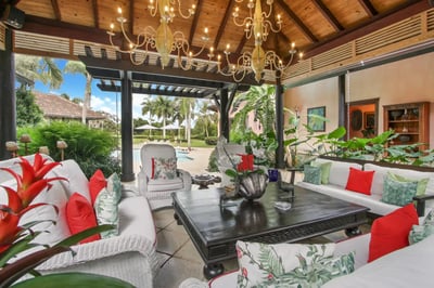 Luxury Villa Photo #15