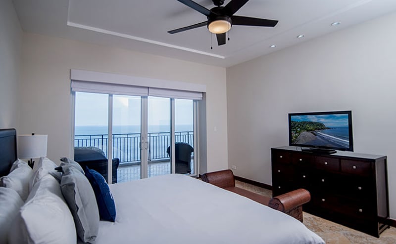 Vista Las Palmas 12C