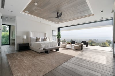 Luxury Villa Photo #26