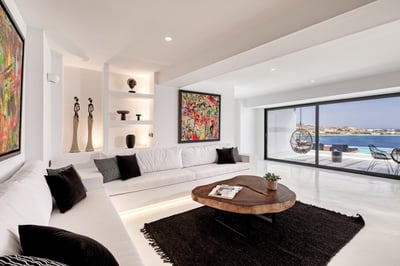 Luxury Villa Photo #11
