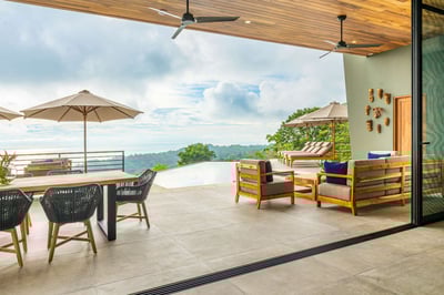 Luxury Villa Photo #6