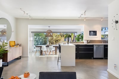 Luxury Villa Photo #12