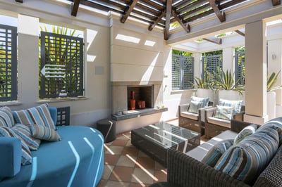 Luxury Villa Photo #5