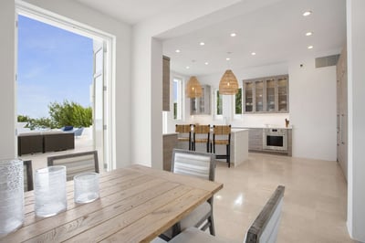 Luxury Villa Photo #7