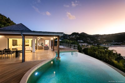 Luxury Villa Photo #2