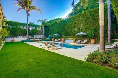 Luxury Villa Photo #3