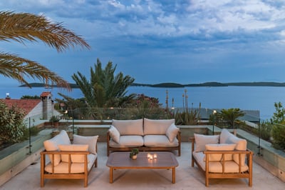 Luxury Villa Photo #30