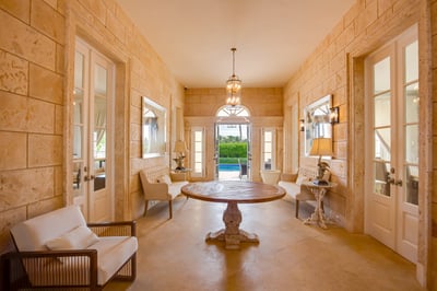 Luxury Villa Photo #34