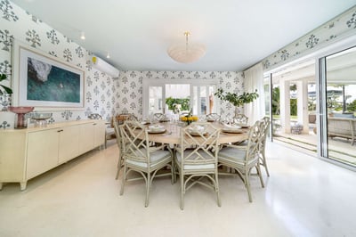 Luxury Villa Photo #13
