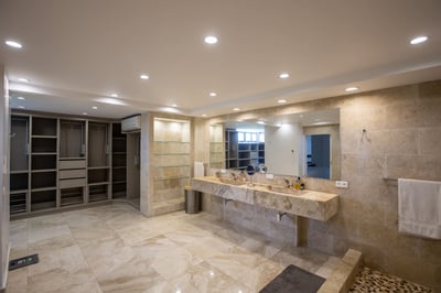 Luxury Villa Photo #45