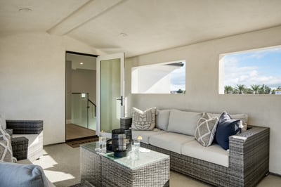 Luxury Villa Photo #16