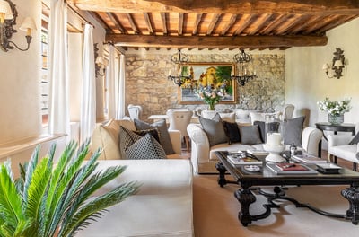Luxury Villa Photo #11