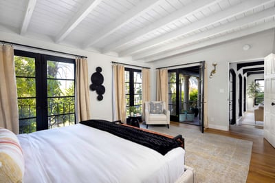 Luxury Villa Photo #21