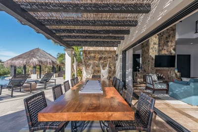 Luxury Villa Photo #8