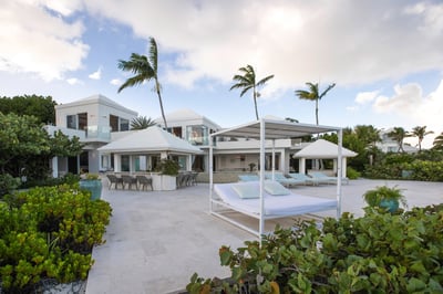 Luxury Villa Photo #25