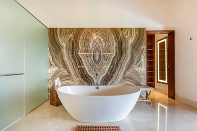 Luxury Villa Photo #28