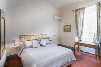 Luxury Villa Photo #16