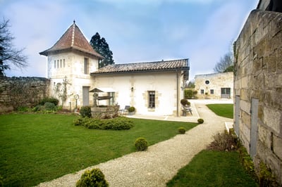 Luxury Villa Photo #6